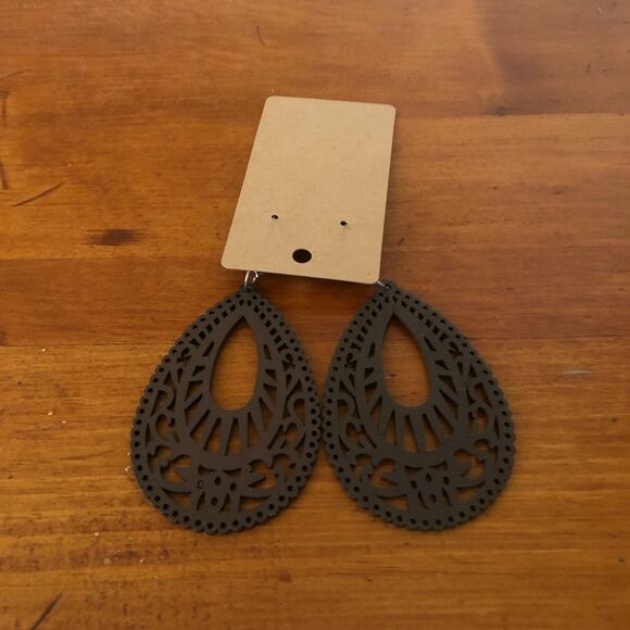 Bohemian Lightweight Wooden Filigree Laser Cut Teardrop Earrings Lot of 3 Pair - Picture 8 of 16